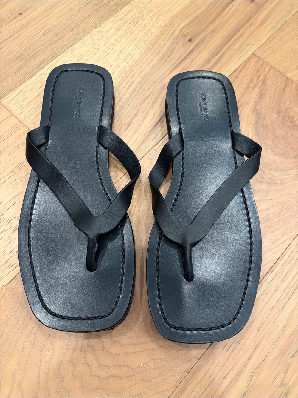 Tony Bianco Kimba Sandal size 40 Like New